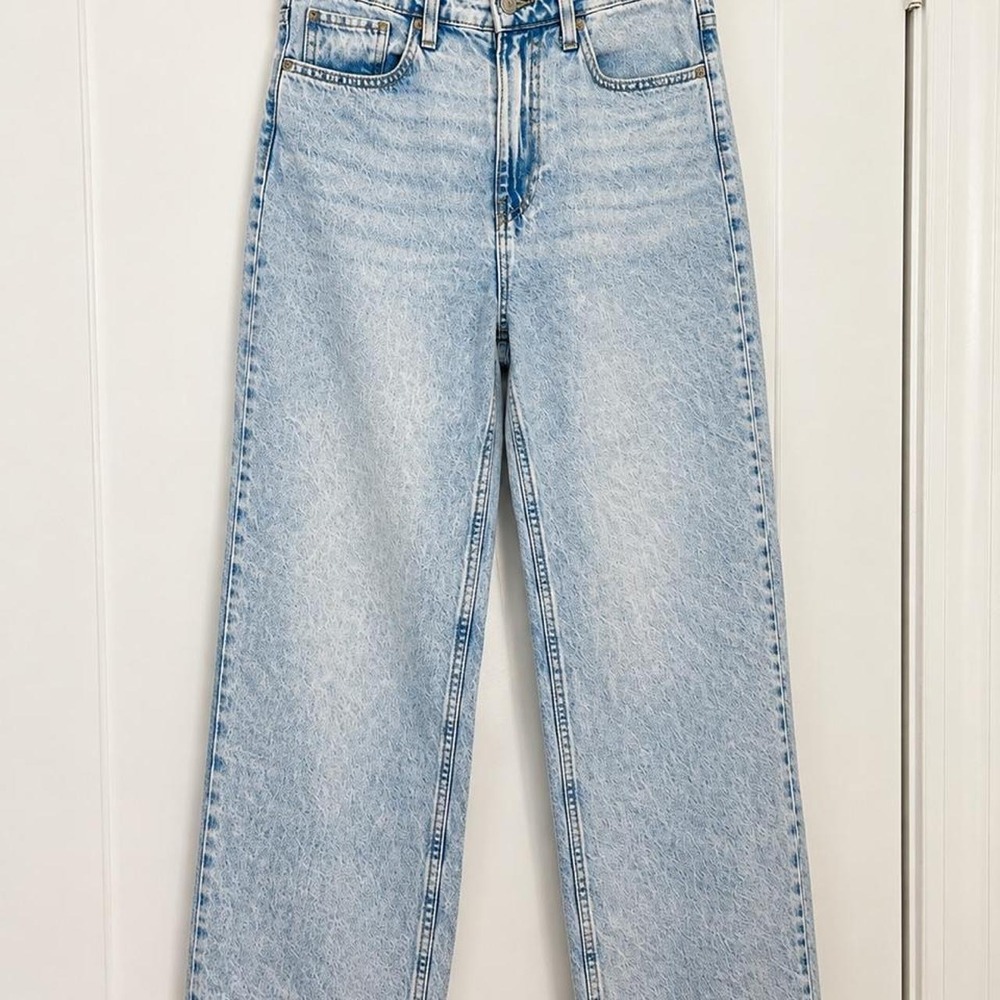 &DENIM Light Wash Straight Leg Jeans โ Size 6